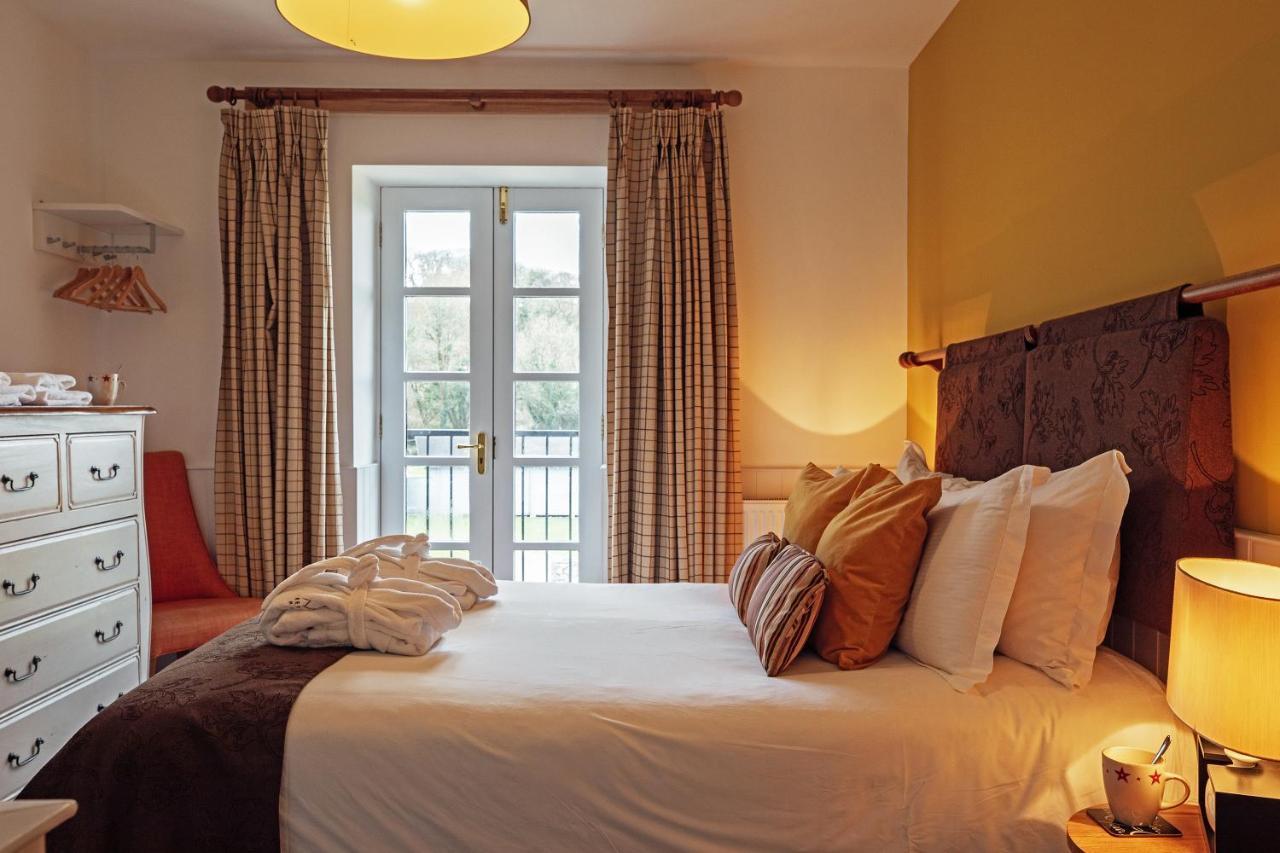 Maison d'hôtes Trefloyne Manor à Tenby Extérieur photo